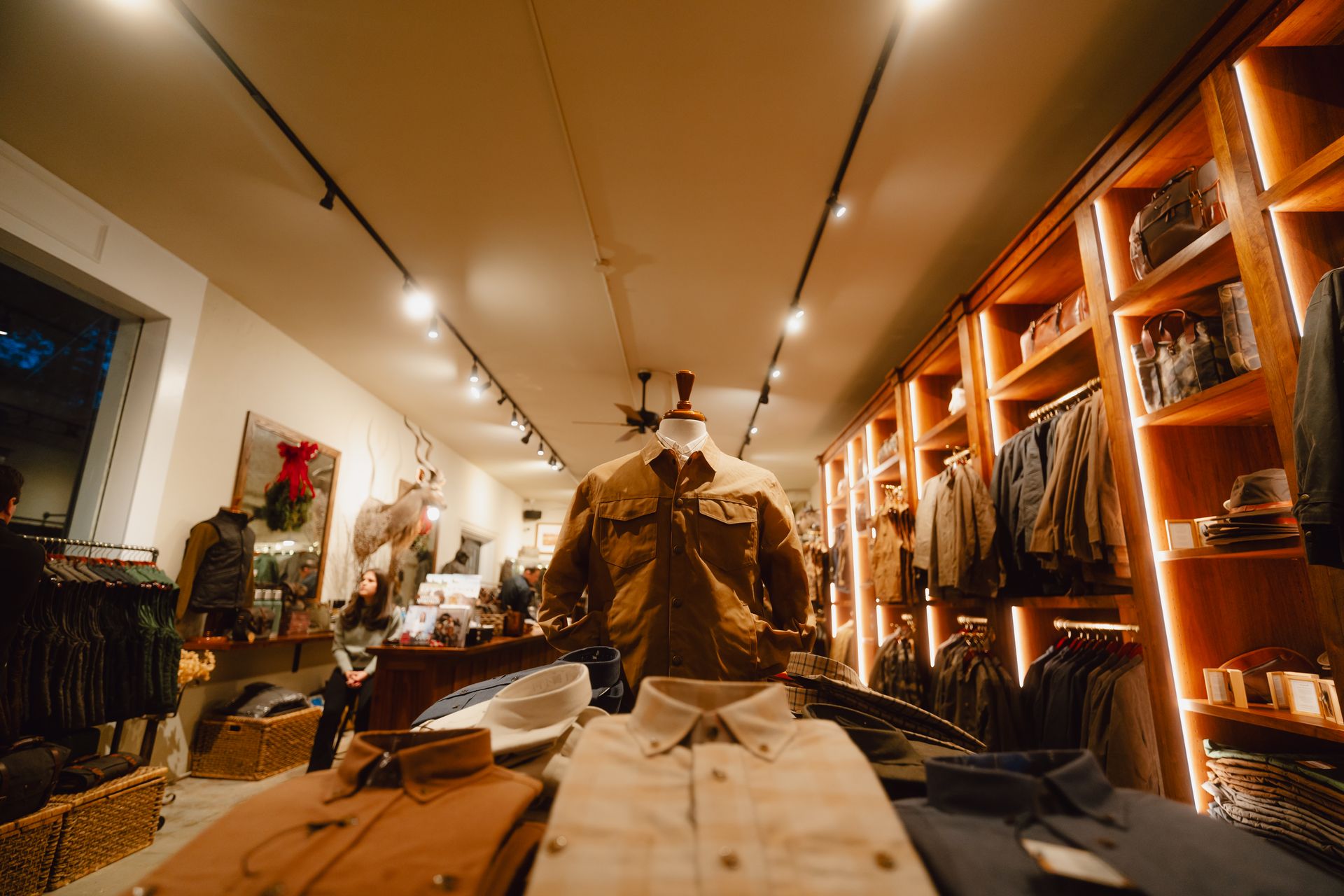 TomBeckbe — Event Coverage & Social Content — deliverable 9